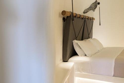 Anaktos Cave Housesにあるベッド