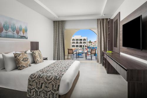 Albatros Makadi Resort - 24 HRS All Inclusive — Pool view
