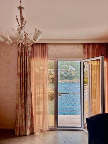 Gallery image of Hotel Victoria in Bar