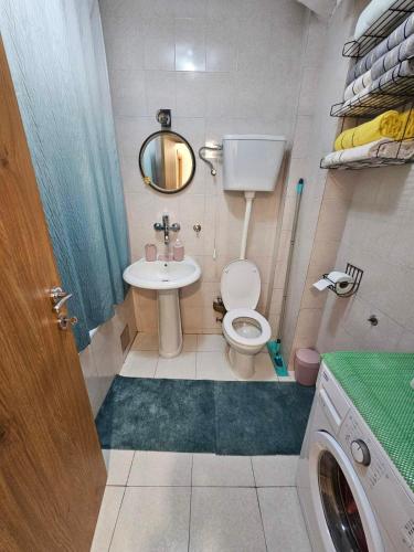 Bilik mandi di Mimoza Apartment in Budva
