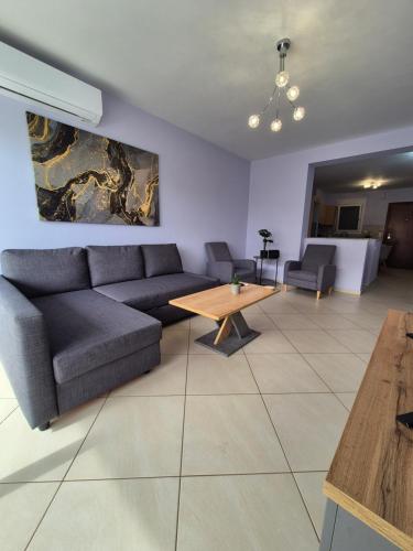 Eretria Apartments FM14