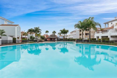 Cortijo del Mar 2-Bed Apartment with Pool & Garden
