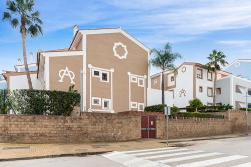 Cortijo del Mar 2-Bed Apartment with Pool & Garden