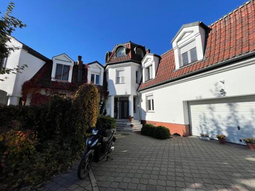 Hostel Wilanow