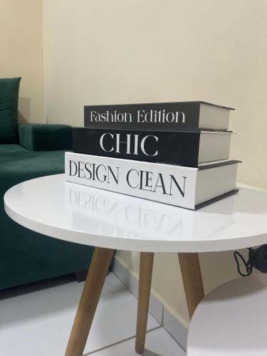 Perpustakaan di apartmen