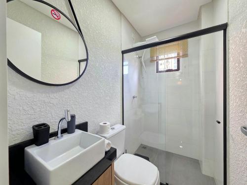Ένα μπάνιο στο Apt Centro de Foz Novo - 2 quartos Alto Padrão