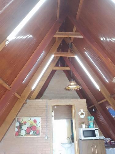 Dapur atau dapur kecil di Cabana das montanhas