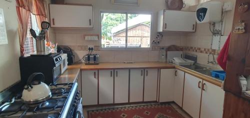 Dapur atau dapur kecil di The Pont Home Owners