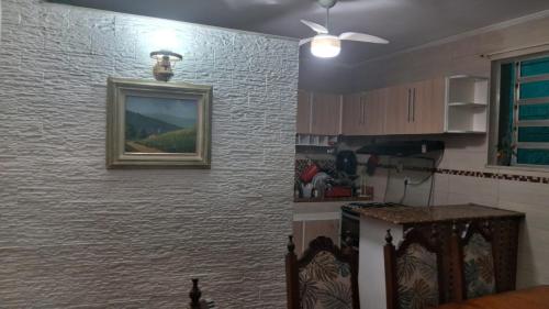 Kuchyň nebo kuchyňský kout v ubytování Casa 2 quartos Centro Bangu