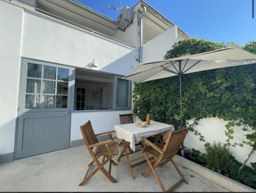 Beachy Escape - BBQ - WiFi - Stari Grad, Hvar