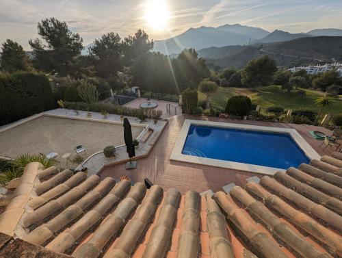 Villa with Pool and Boule right on Alhaurin Golf