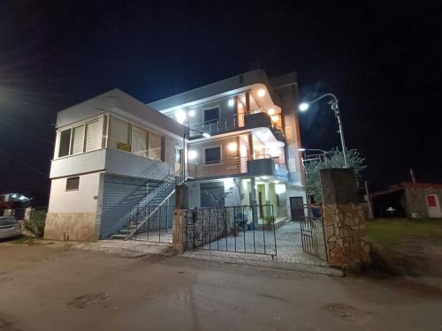 HOUSE KLEDi & ILDA