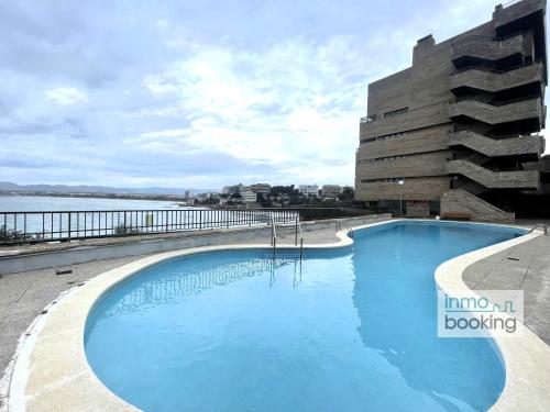 Sun Beach Margon Salou , vistas al Mar, piscina y PK
