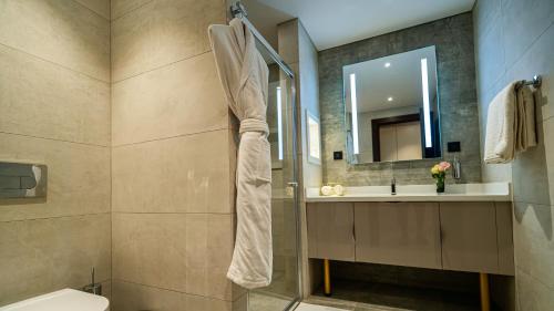 Ένα μπάνιο στο Zind Naaba Appart Hôtel