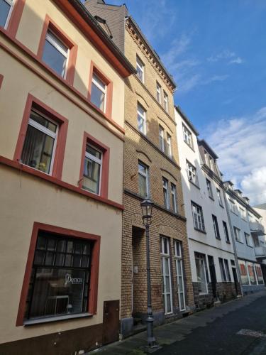 a row of buildings on a city street at Ferienwohnung in Ehrenbreitstein in Koblenz