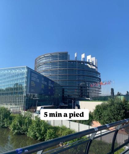 Appart Parlement 5 Min