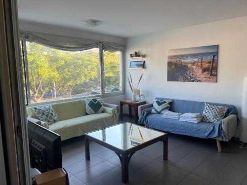 Apartamento agradable, vistas al mar