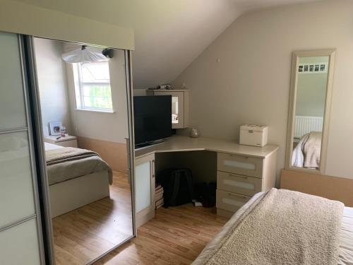 Fotografie z fotogalerie ubytování Large detached 3 bedroom house v destinaci Corkey