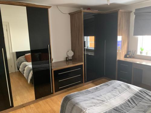 Fotografie z fotogalerie ubytování Large detached 3 bedroom house v destinaci Corkey