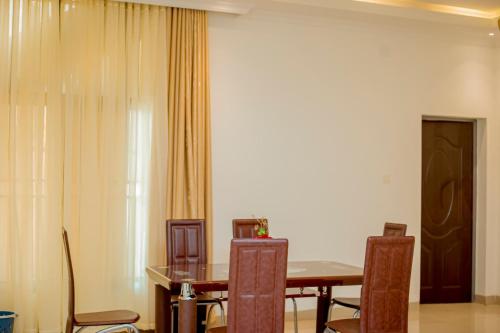 Posezení v ubytování Pelican Rouge Apartment