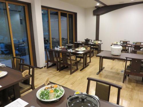 Φαγητό σε αυτό το ryokan ή κάπου εκεί κοντά