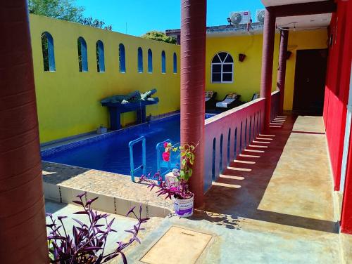 Το κτήριο όπου στεγάζεται  το δωμάτιο σε οικογενειακή κατοικία