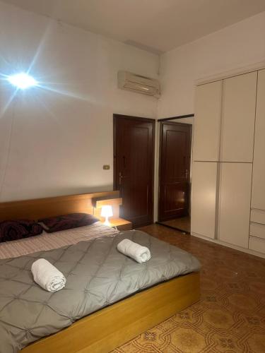 Ένα ή περισσότερα κρεβάτια σε δωμάτιο στο Bnb fantasia
