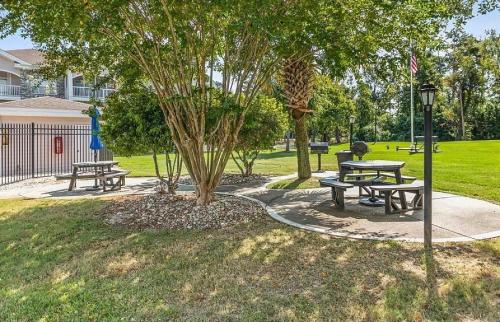 Luxury Golf Condo with Pool Access, near the Ocean and Broadway at the Beach, photo 48