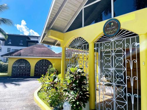 Yancey Largo Villa with Private Pool