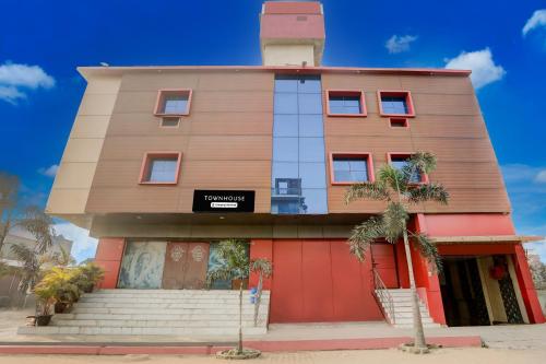 Gallery image of Townhouse GIDA Near RTO Office in Gorakhpur