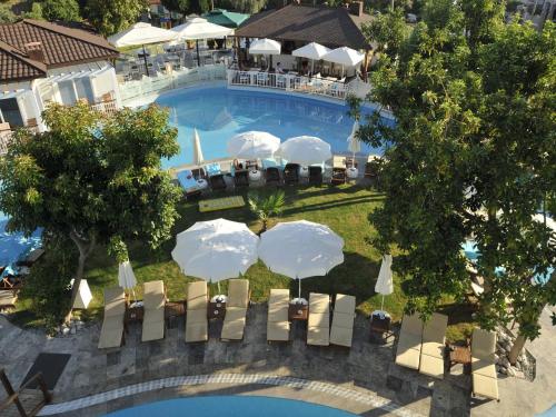 an overhead view of a pool at a resort at Mozaik Hotel in Oludeniz