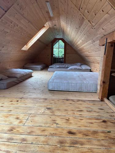 Кровать или кровати в номере Chalet on Pohorje hill Maribor bike park next to the downhill track