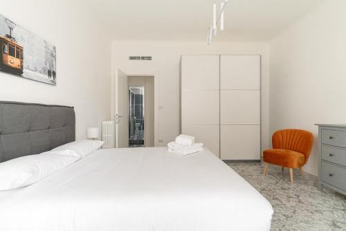 GuestHost - Spacious Navigli Apartment