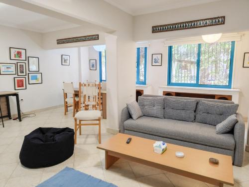 Prime Residence Heliopolis - Spacious, Quiet & Central