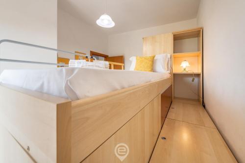 Ένα ή περισσότερα κρεβάτια σε δωμάτιο στο House Atena