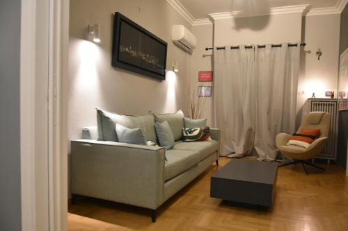 Stylish Central Cozy one BEDROOM Apartment