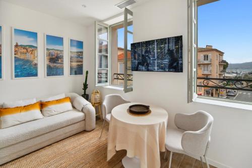 Escale Tropézienne 104 Allard 2D