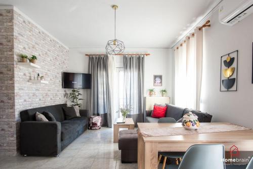 PK Luxury Apartment by Homebrain