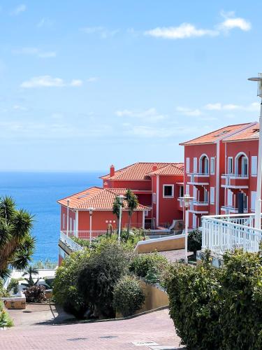 The Pink Villa - Holidays in Madeira Island