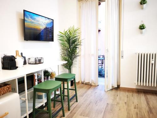 Viva Studio - Metro 2 passi - Duomo & Linate Direct - AC - Balcony