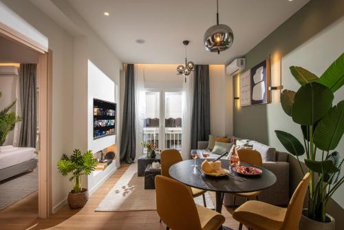 Ant19- Stylish 1BR with Balcony in Central Athens