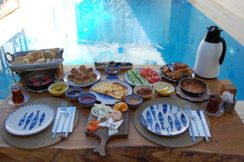 Makanan di atau berdekatan hotel