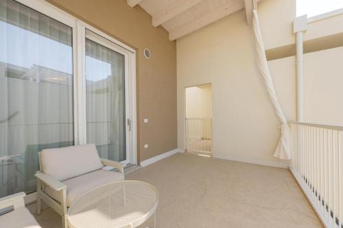 Ένα μπάνιο στο Wave Island Torre B23