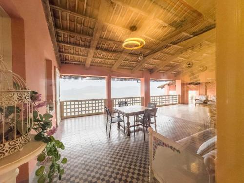 Posezení v ubytování Casa Viberti, Dimora storica con vista mozzafiato sulle Langhe