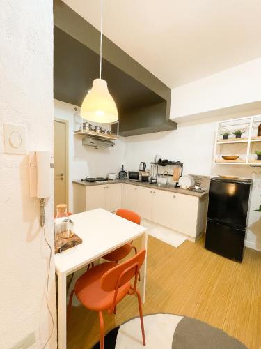 Kuchyň nebo kuchyňský kout v ubytování Houzz 1548 by Houzztelity