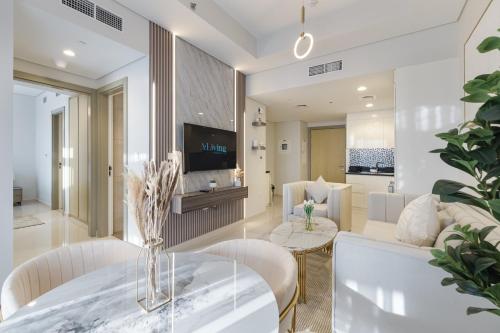ALiving Classy 2BR Apartment with Balcony I Aykon City, Business Bay- 5615