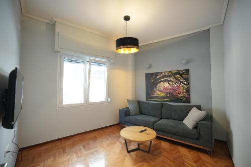 Cozy Exarcheia, 1 BDRM central Apartment