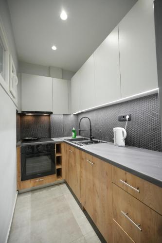 Cozy Exarcheia, 1 BDRM central Apartment