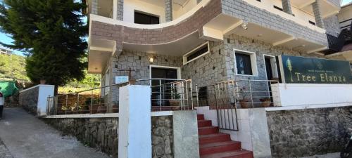 Το κτήριο όπου στεγάζεται  το ξενοδοχείο