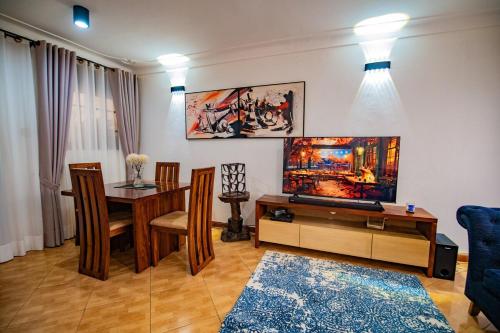 Χώρος καθιστικού στο Blue Haven Double Storey Home in Kisaasi Kampala